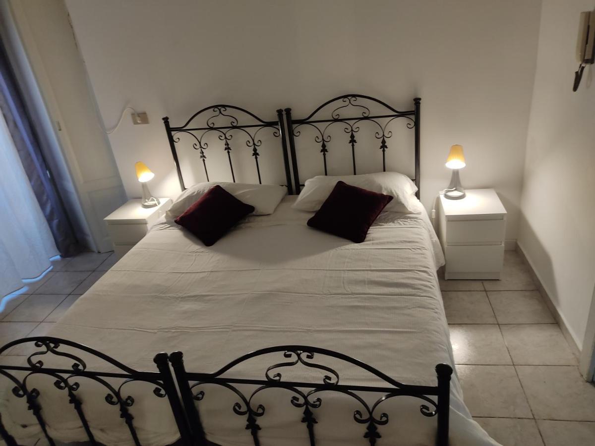Crispi Accomodation B&B Catania-Fontanarossai nemzetközi repülőtér Kültér fotó